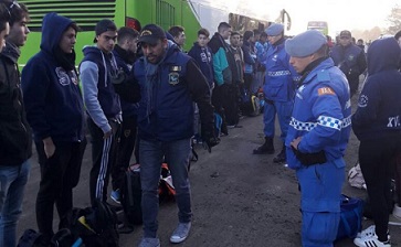 Encuentran droga y alcohol en micros de estudiantes que viajaban a Bariloche.