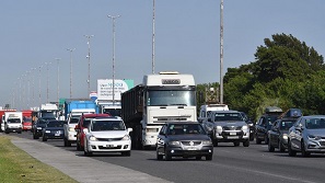 Arranca la primera quincena: tránsito intenso en Autovía 2 y Ruta 11 hacia la Costa Atlántica