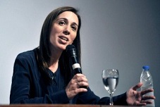 Vidal apoya el tratamiento del tema del aborto en el Congreso