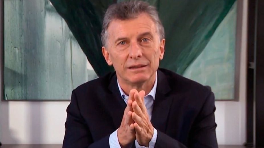 Macri volvió a responsabilizar al gobierno anterior por el tema Aerolíneas