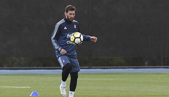 Messi ya se entrena en Ezeiza, con la Selección