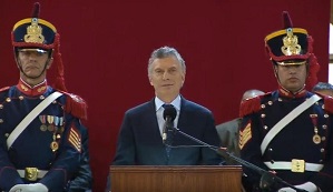 Mauricio Macri encabezó el acto en el Colegio Militar, que cumple 150 años