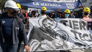 Movimientos sociales realizan un nueva Marcha de San Cayetano, desde Liniers a Avenida de Mayo