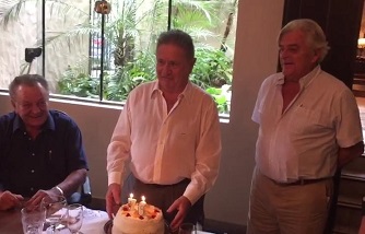 Eduardo Duhalde de cumpleaños en Asunción .