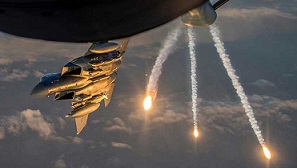 Denuncian un ataque de cazas de EEUU con bombas de fósforo en Deir Ezzor, Siria