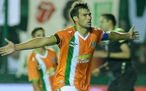 Banfield dice que Darío Cvitanich, es instranferible pero River lo quiere si o sí.