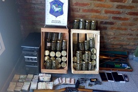 Allanamientos por drogas, fue realizado por personal de Drogas Ilícitas