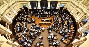 Se aprobó el Presupuesto bonaerense para 2019 fue con el voto peronista