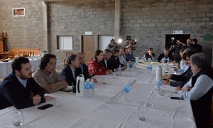 La gobernadora Vidal encabezó una reunión de gabinete en Bahía Blanca