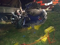 Terrible accidente en proximidades del El Triángulo, un muerto al chocar un auto y un camión.