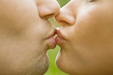 Hoy se celebra el Día Internacional del Beso