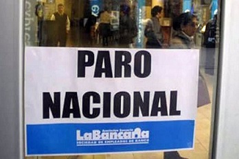 Comenzó el paro bancario