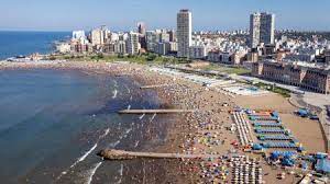 Turismo en Año Nuevo: más de 165 mil personas llegaron a Mar del Plata y la ocupación es del 74%
