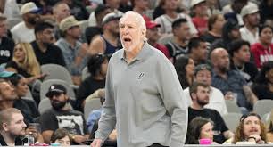 Gregg Popovich, histórico entrenador de Ginóbili en los San Antonio Spurs, sufrió un 