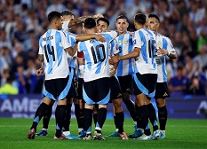 Eliminatorias Sudamericanas: la Selección Argentina goleó a Bolivia con un hat-trick de Lionel Messi