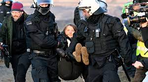 La activista Greta Thunberg  fue  detenida en una protesta e n Alemania